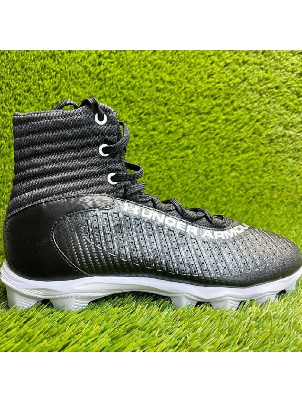 Under Armour Highlight Franchise RM 2.0 Mens Size 9 Black White Football Cleats